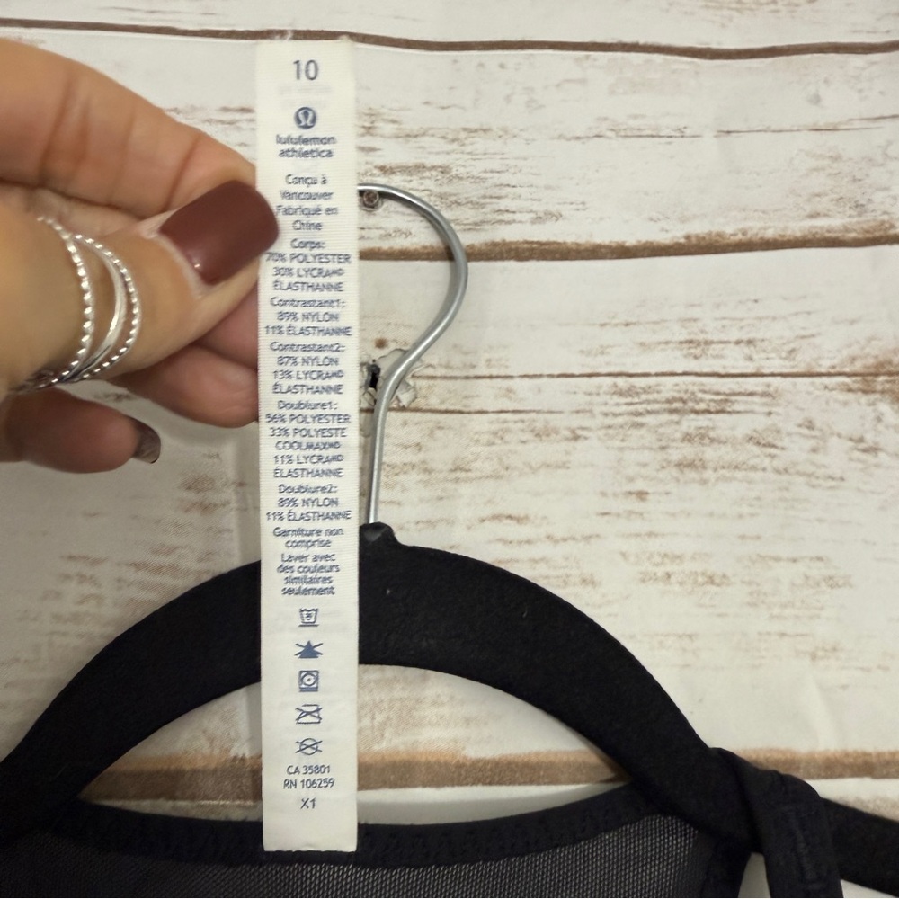 Lululemon Black Patterned Mesh Active Athletic Ta… - image 6